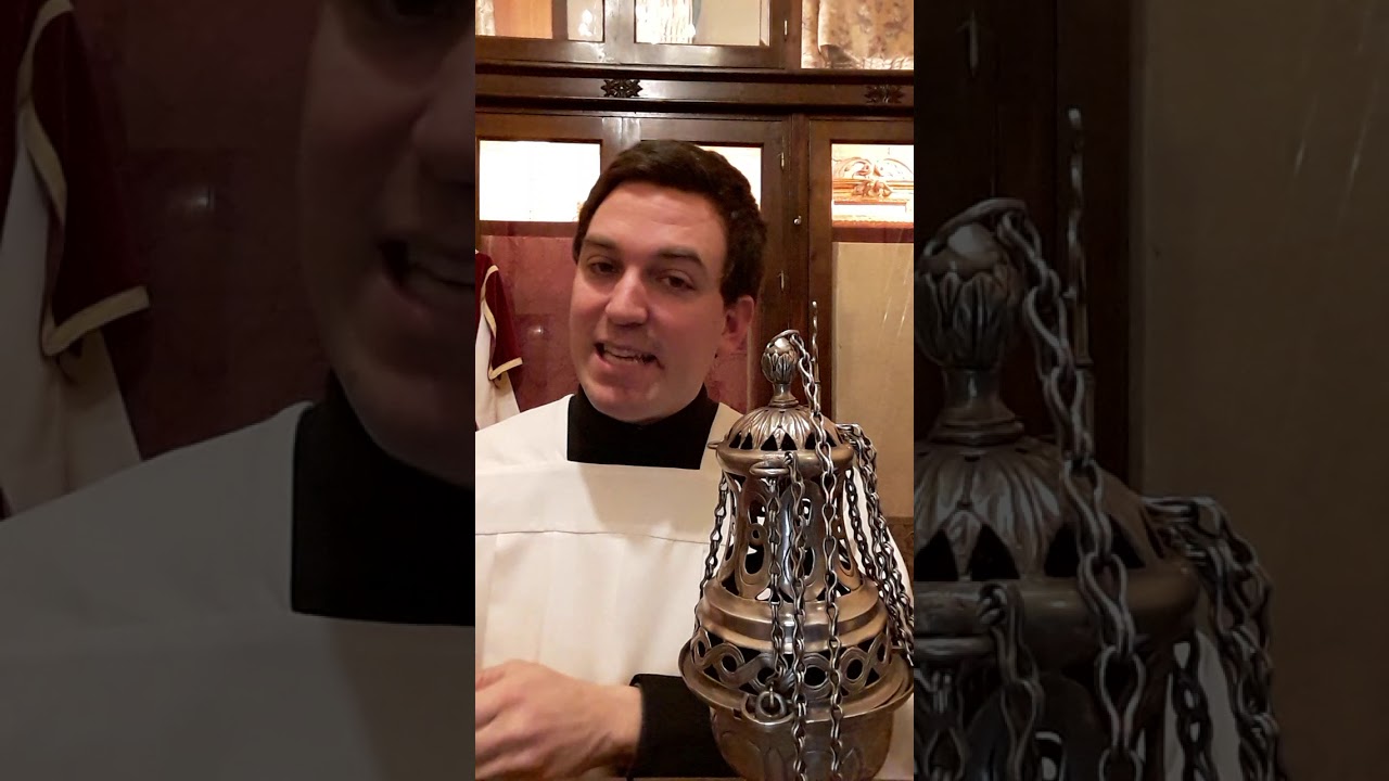 EL RINCÓN DEL MONAGUILLO: El incensario y la naveta.