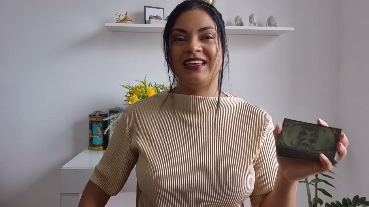 TAROT - SIGNO DE VIRGEM - Março/2026, O amor-próprio que te impulsiona ao sucesso!
