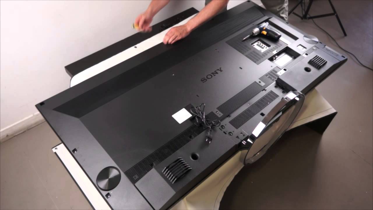 Les Numériques : Démontage du TV Sony UHD KD-55X9005A