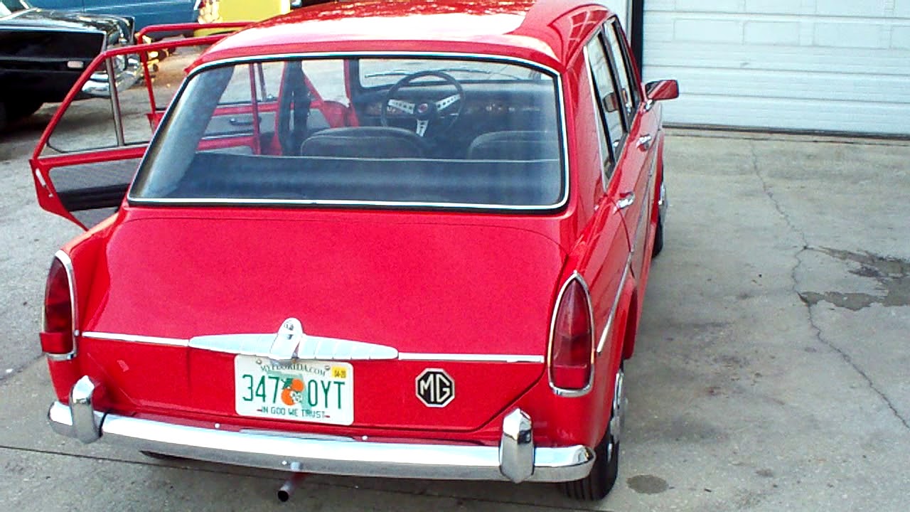 MG 1100