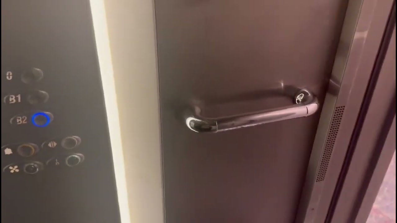 ALMOST STUCK! OTIS GeN2 MRL Lift | Al Tijaryia Tower, Mirghab, Kuwait (feat @LiftSpot3052)