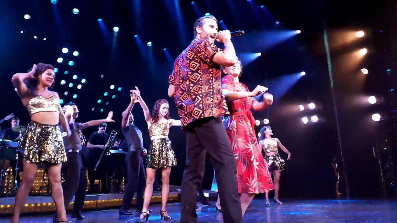 On Your Feet! Slotapplaus met Vajèn van den Bosch en Tommie Christiaan