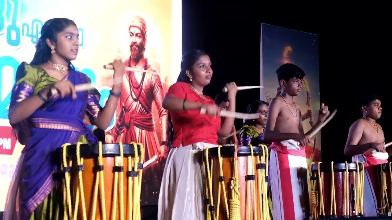 ബാലഗോകുലം കുട്ടികളുടെ ചെണ്ടമേളം യോഗത്തിന്റെ പ്രമയം അവതരണവും