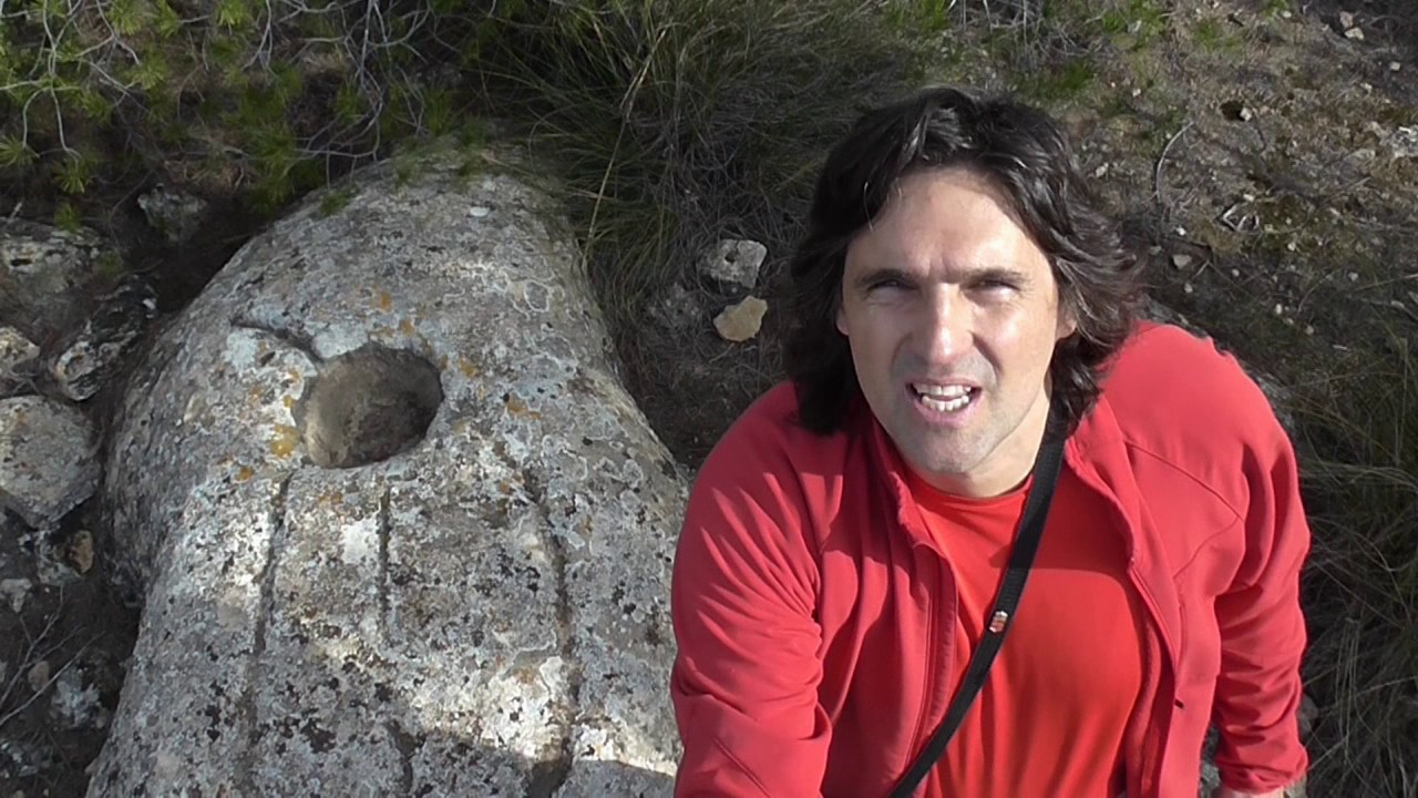 LA CENTENERA    Grabados rupestres   Pinoso