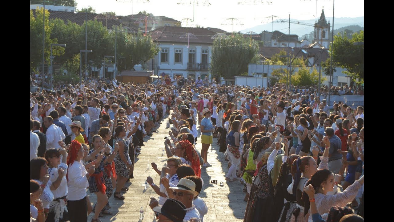 Recorde GUINNESS !!! a  Dançar o Vira! Ponte da Barca 2017