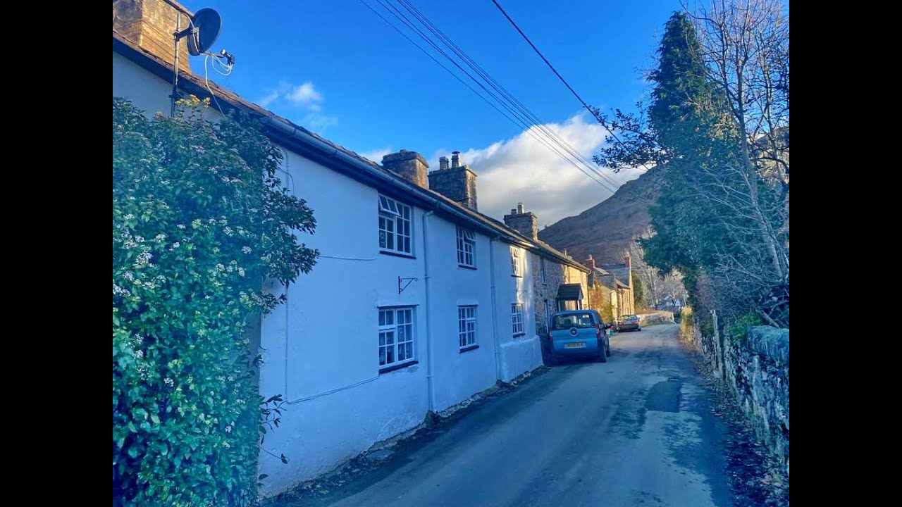 School Lane, Llangynog