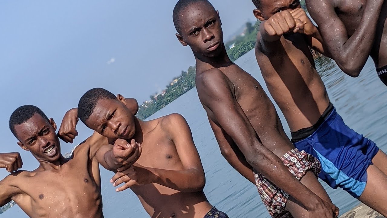 IBIGANIRO BYA BAHUNGU BABA GHETTO 😃😃