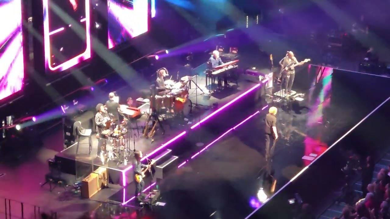 Simply red fake live 2025