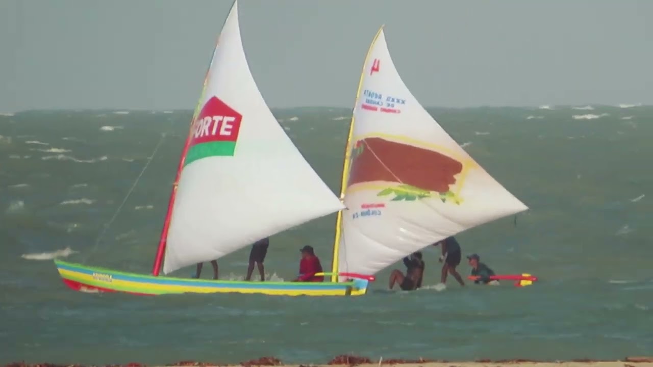 TREINO PARA REGATA NA PRAIA DE MACAPÁ PIAUÍ 