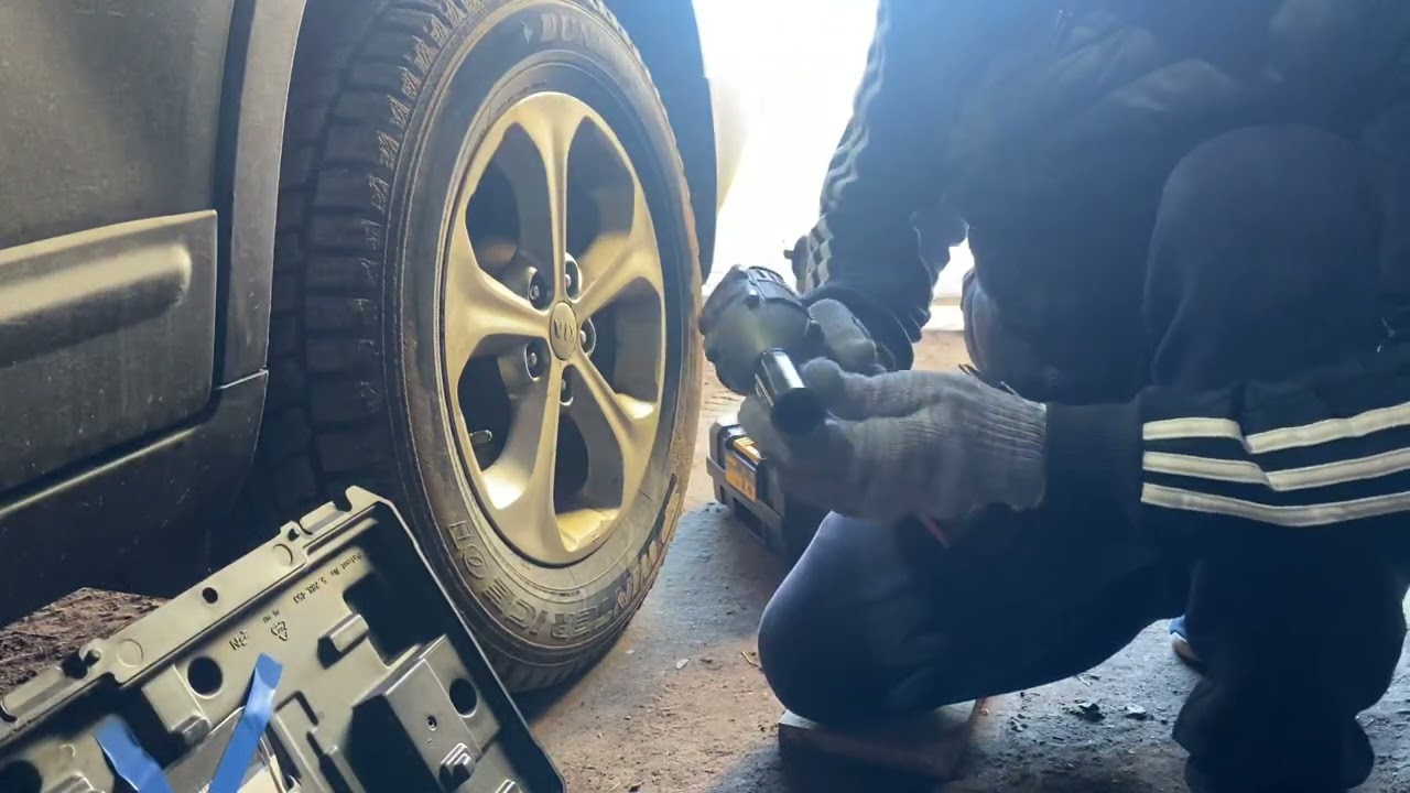 DeWALT DCF922.