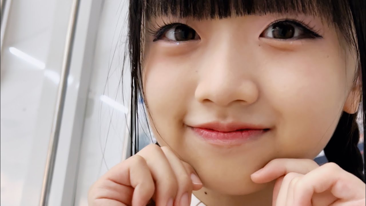 女子高生ミスコン2025準グランプリ】 縦 ももにゃん 【どアップ】 230709 夢みなとタワー