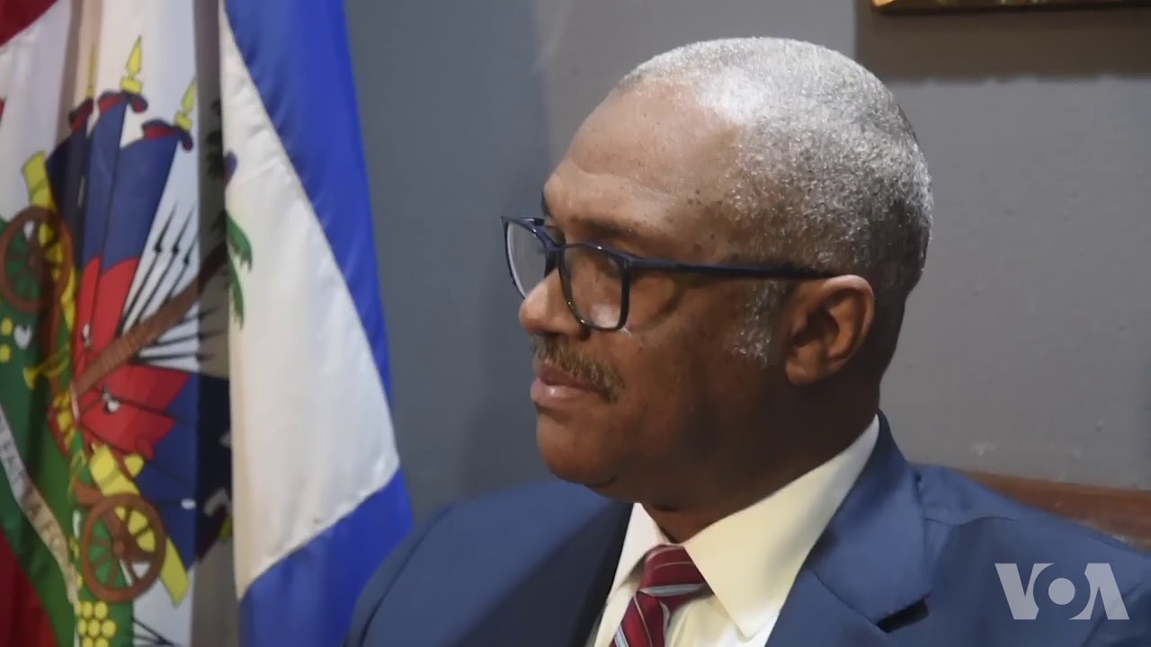 Ayiti: Palman an Ap Pare pou Resevwa Premye Minis Deziye a