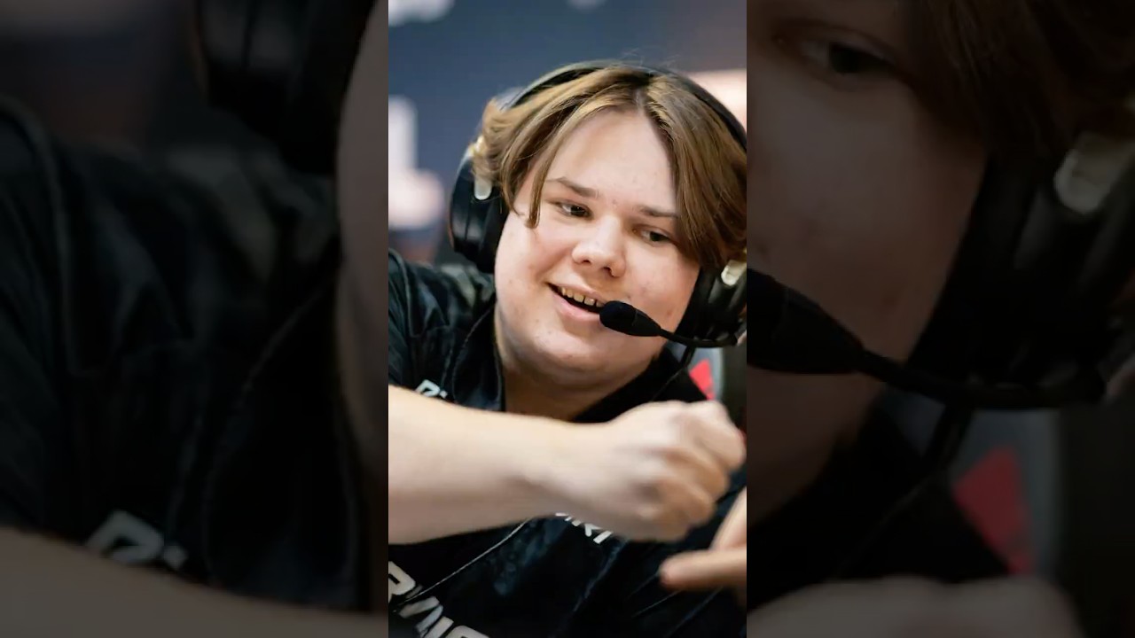 ЗВЕЙХ НАКАЗАЛ СОПЕРНИКА ЗА СЛОВА???#csgo#ксго#cs#s1mple#zywoo#donk#monesy#niko#cs2#cs2moments