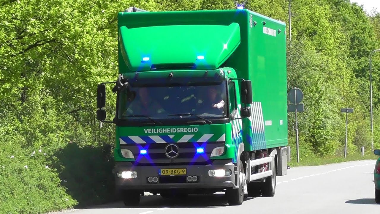 [PRIMEUR/GRIP 1] Zeer veel hulpdiensten naar grote natuurbrand Defensie Schietterrein in Leusden