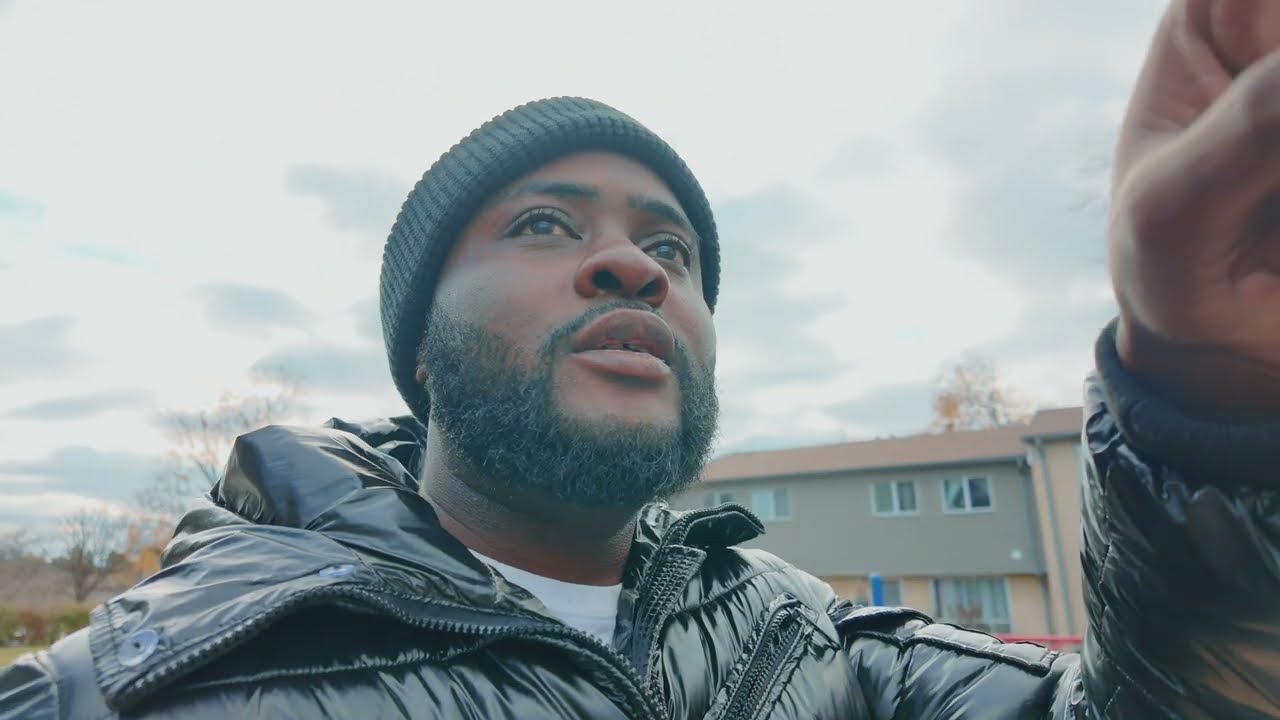 ONE OF THE MOST DANGEROUS HOOD IN TORONTO 🇨🇦 | CHESTER LE | JAMAICAN MAN TOUR 🇯🇲