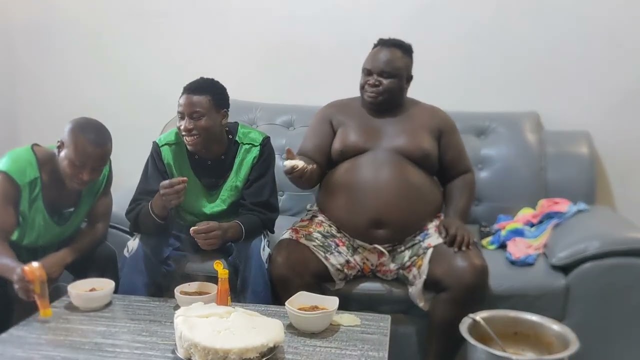 Twariye inyama nakawunga  kwanyamabondo tuburinda🤣🤣🤣🤣🙏💯💯💯