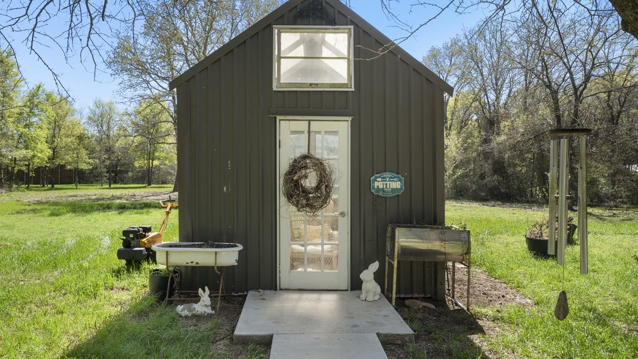 383 PR 5374A , Groesbeck, TX