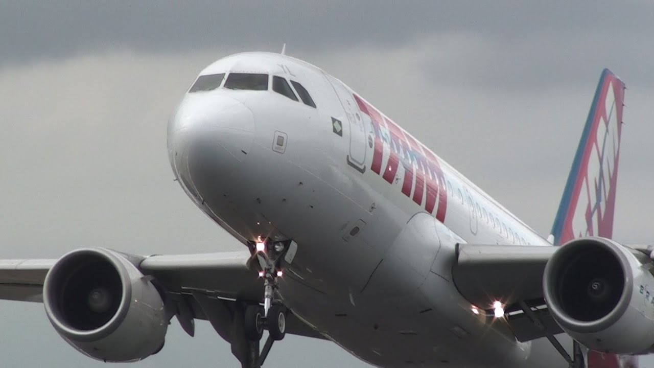Aeroporto Santos Dumont aviões pousando decolando danger AVIANCA TAM GOL AZUL