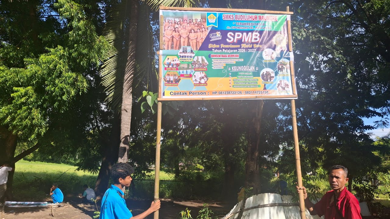 Kerja Tiang Baliho Promosi SMK BUDI LUHUR MOF