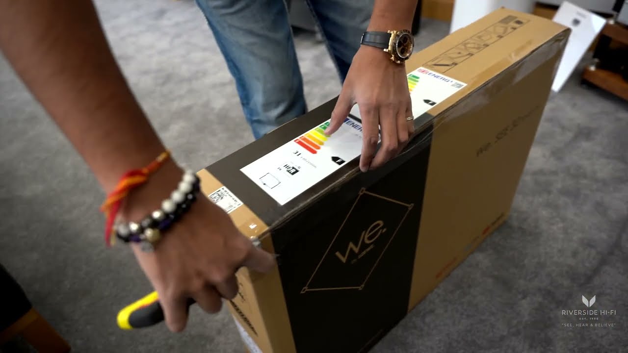 Unboxing The New Loewe We See 32