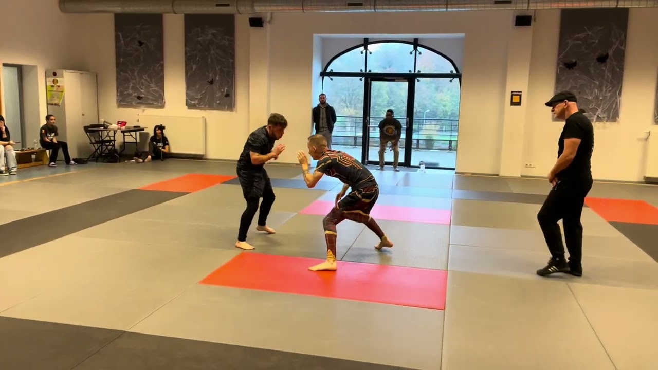 Sulyvan Demebski (Team-Bachy) vs Brian Duval (Feel)