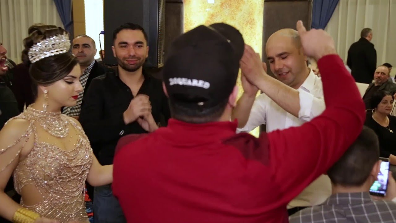 Tzanca Uraganu - Am familie frumoasa, cuminte si norocoasa LIVE 2018 @ Nunta Ronaldo & Sabina