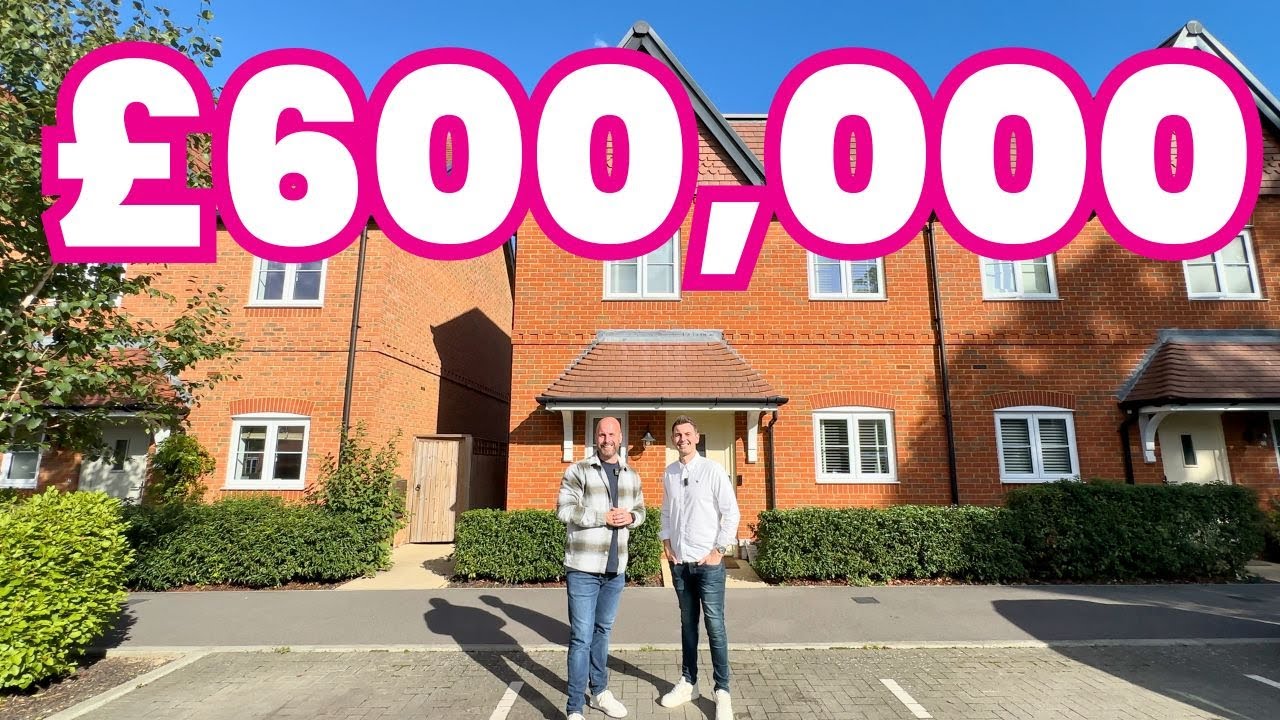 Touring a 3 bedroom home on Eldridge Park in Wokingham built by Berkeley Homes