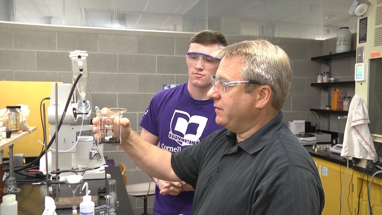 Researchers find new way of removing metal from water