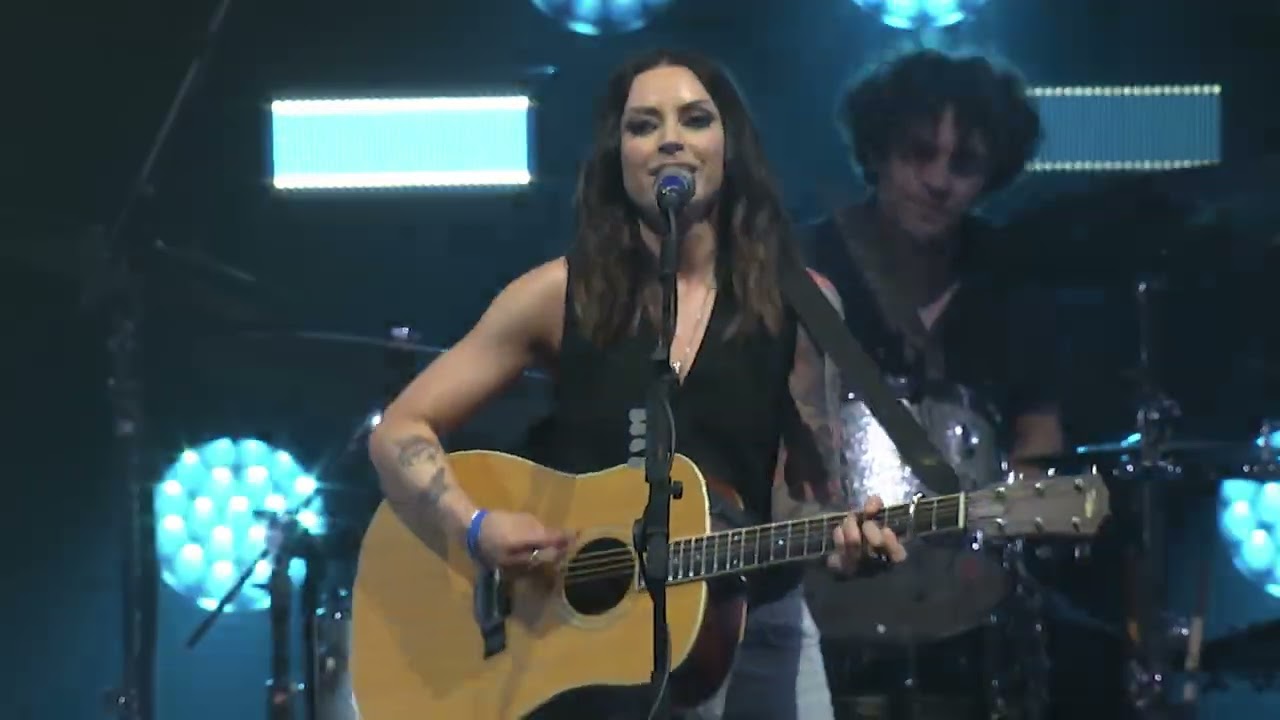 Amy Macdonald performing 