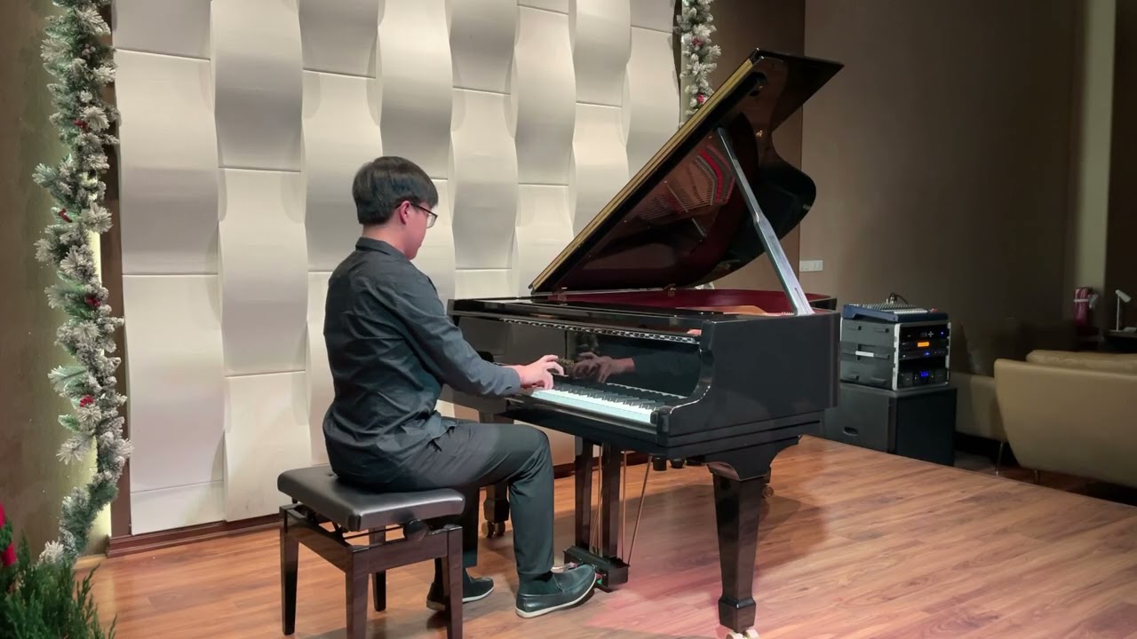 J.S Bach: Prelude & Fugue No.23, BWV 892 (WTC 2) & Rachmaninoff Etude Op.39, No.1 | Nguyễn Đức Kiên