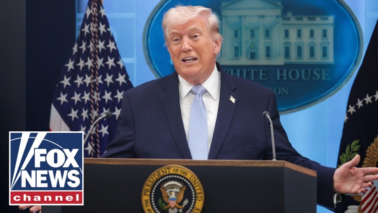 Трамп раскрыл новые подробности спасательной операции американского летчика: &laquo;Как иголка в стоге ...