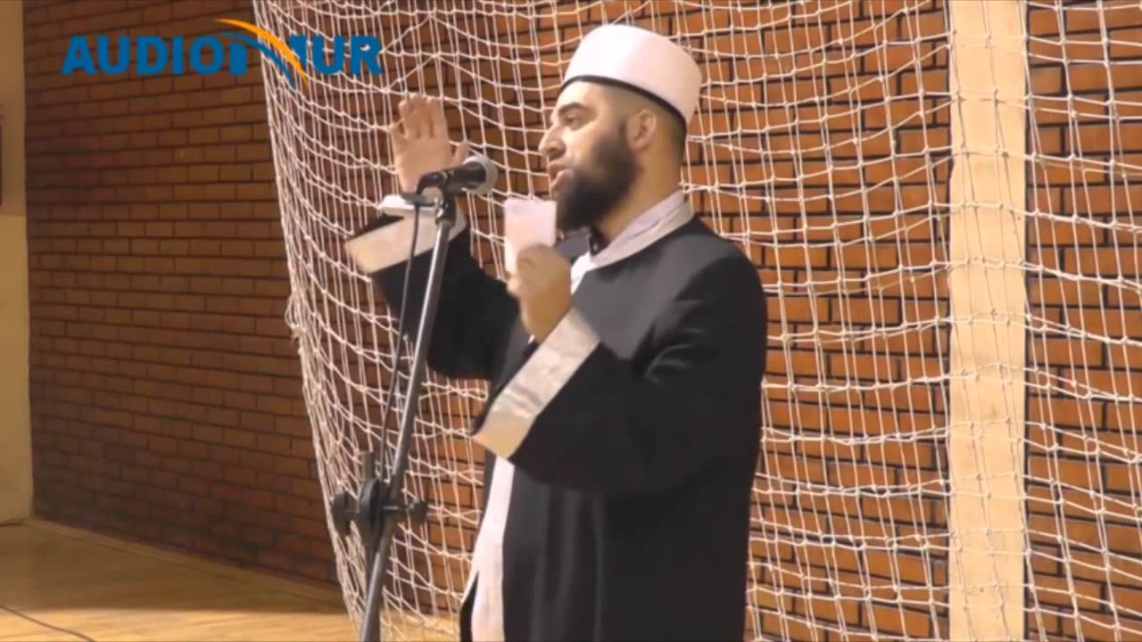Abuzimi me djersën e puntorit - Hoxhë Enes Goga