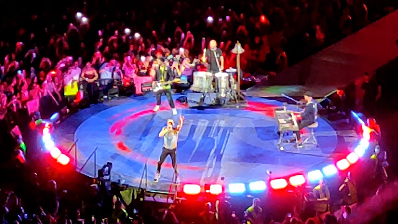 COLDPLAY – Viva La Vida - Live in Milano stadio San Siro 26/06/2023 – Music of the spheres tour