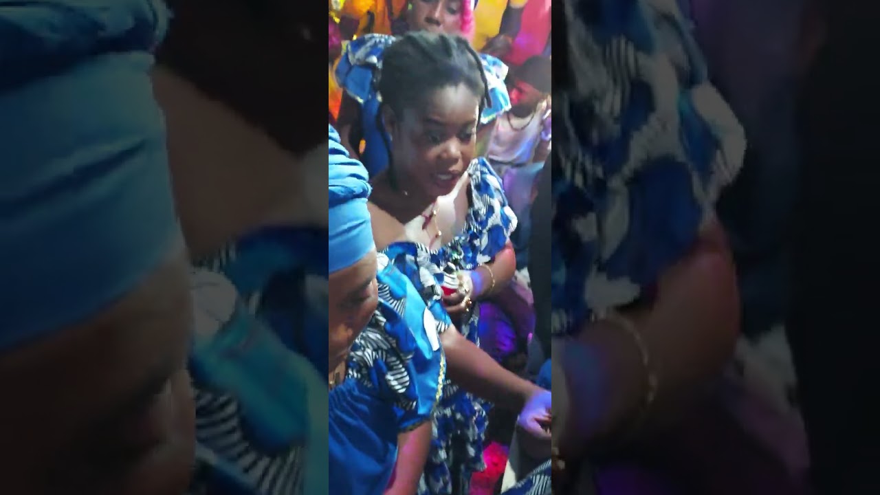 Zanmi entènet kouri vin gade koman yon diab  ap sakaje ougan Akime non kay ougan Denis  di tilinèt. 