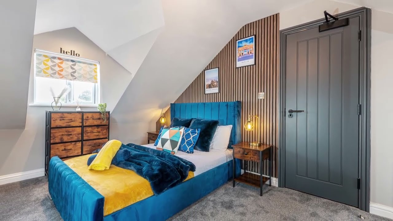 42 Belle Vue Road, SN1 3HN