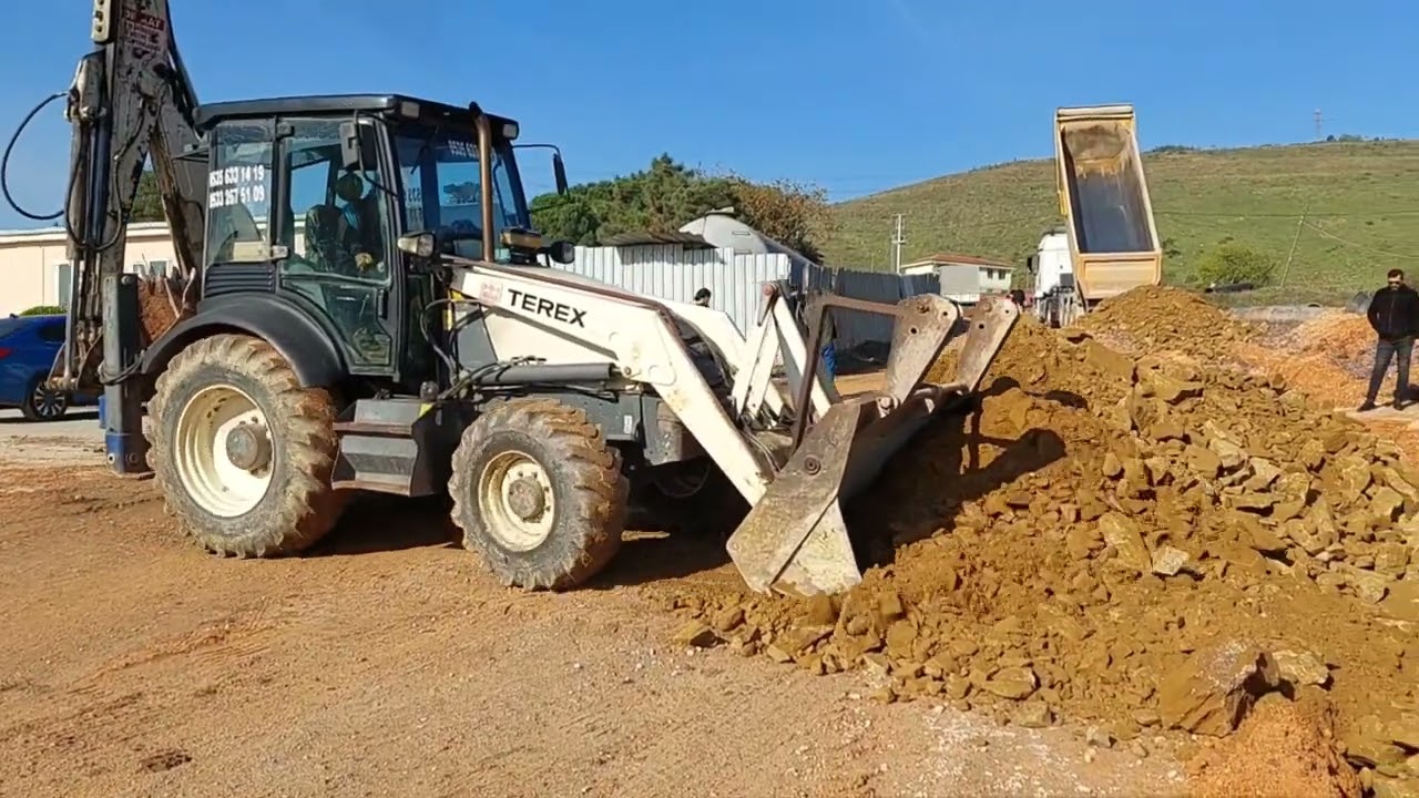 Terex Beko Loder Malzeme Dolgusu Yapıyor