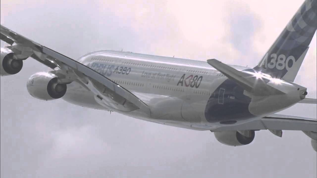Le Bourget 2011 - The A380 soars high above Le Bourget