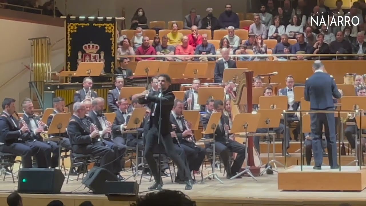 Antonio Najarro interpreta con castañuelas La Boda de Luis Alonso