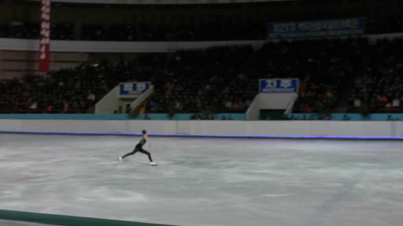 Aamulehti: Strange behaviour North Korea - Figure skater fell, audience applauded