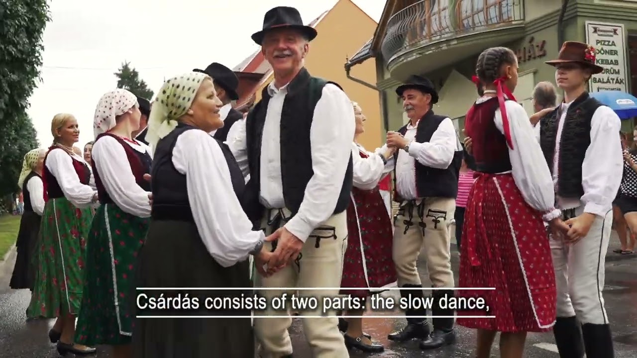A csárdás tánc hagyománya. / The tradition of 'Csárdás' dance