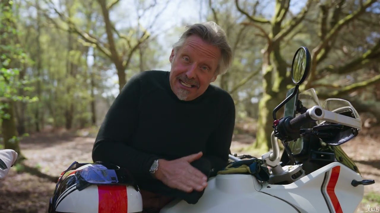 【着た瞬間から暖かい。】チャーリー・ブアマンが語る、ヒートラブベースレイヤー｜ZEROFIT公式