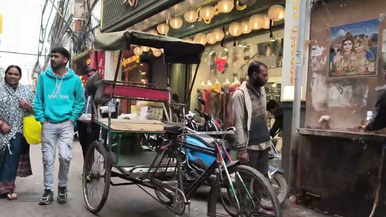 करोड़ों का व्यापार, पर कचरे का अंबार! 😢 अपनी विरासत को खुद बर्बाद मत कीजिए।#india #bharat चांदनी 🇮🇳