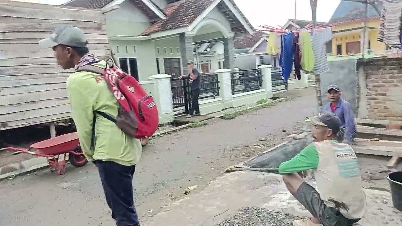 Gotong Royong Pembongkaran TPA