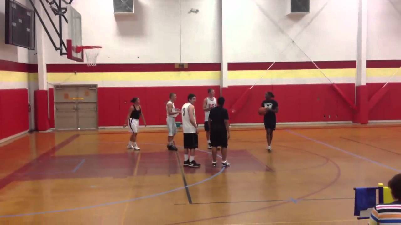 No mercy in 3 on 3 basketball (Men vs Women)