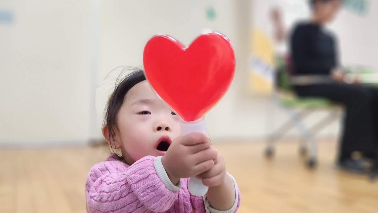 🎄크리스마스키즈콘서트에 간 해나🎄육종지