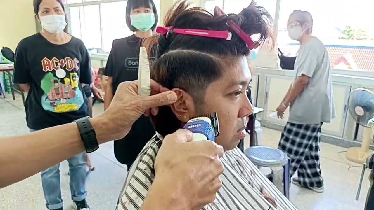 EasyHaircut กำลังถ่ายทอดสด!#เทคนิคการตัดทรงเปิดข้างรากไทรmulletcut