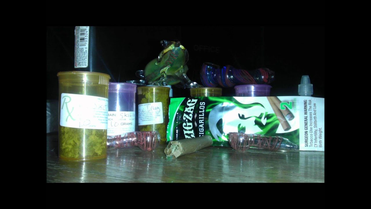Cannabiscuits - Cannabusiness   2013