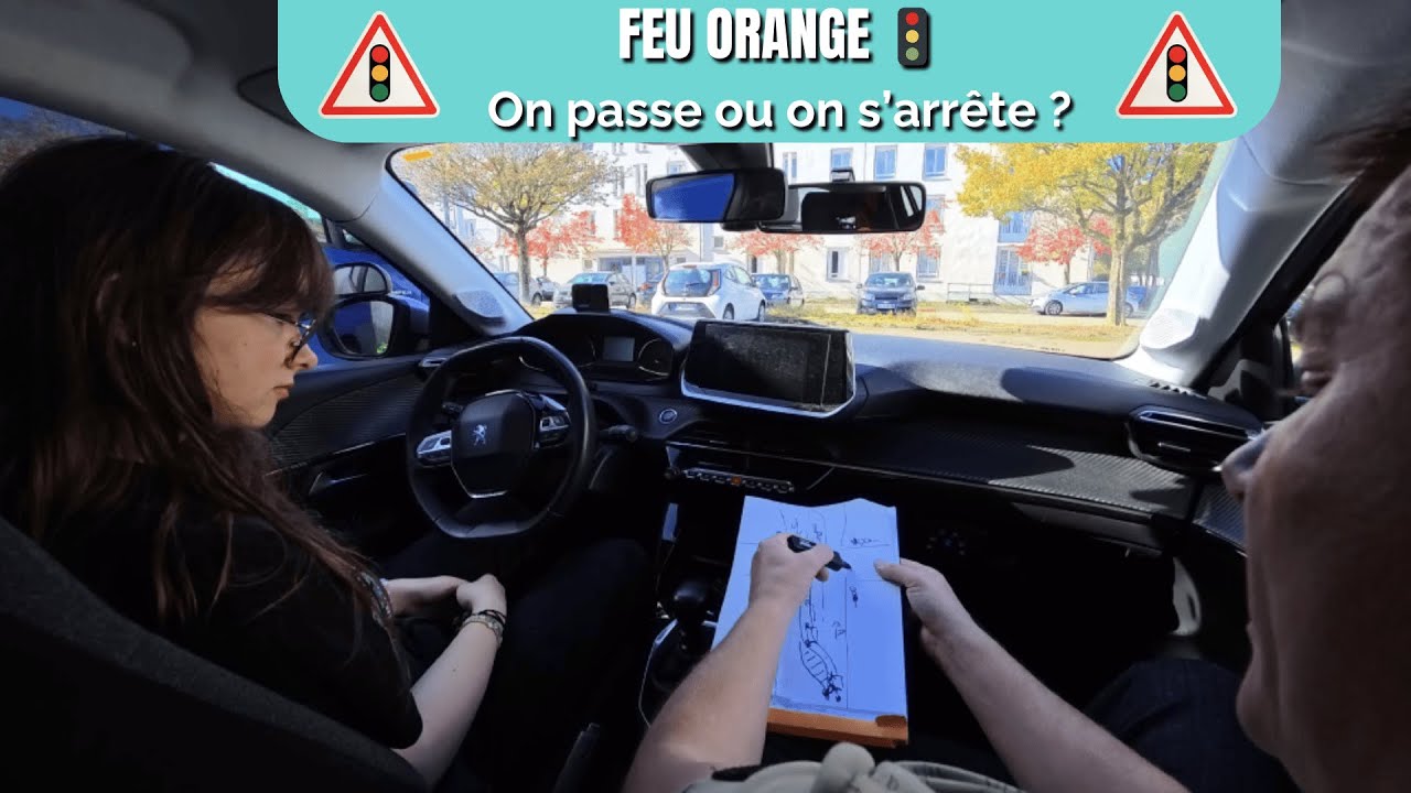 Feux tricolores : bien aborder et franchir 🔴🟠🟢 (avec Chloé)