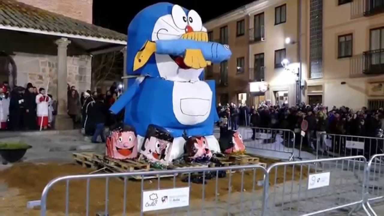Entierro de la Sardina 2015: arde Doraemon