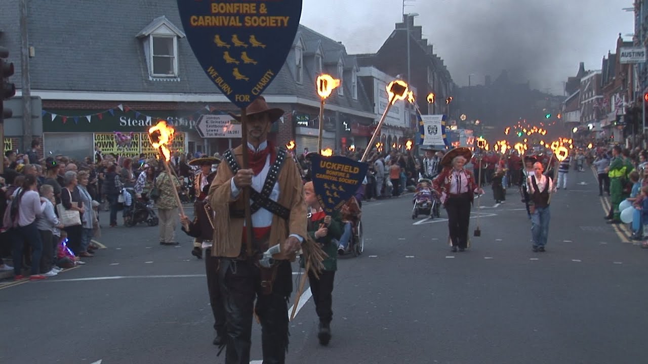 Uckfield Bonfire 2014